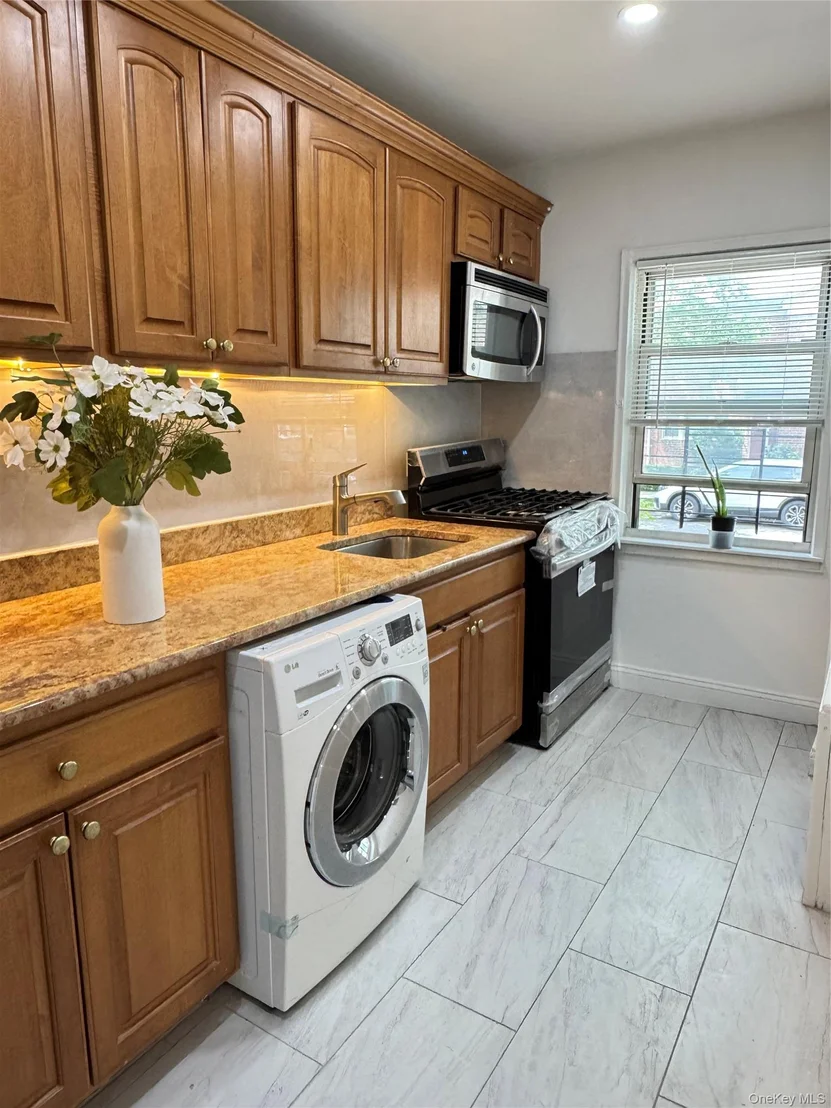Photo of Unit A at 138-46 68th Drive