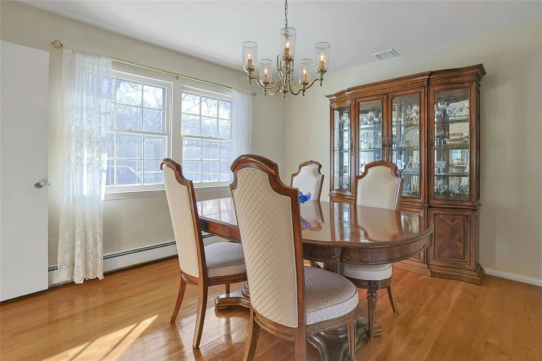 Photo of 7 Oak Hill Road