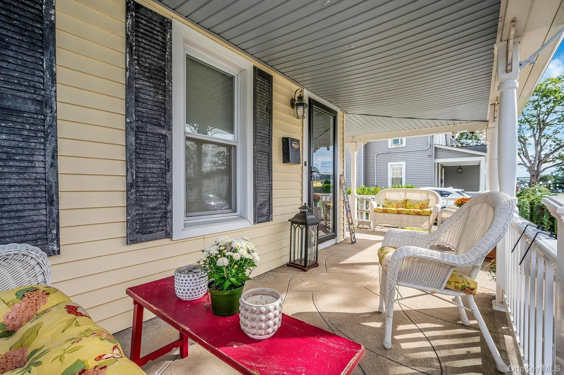 Photo of 219 North Ocean Avenue