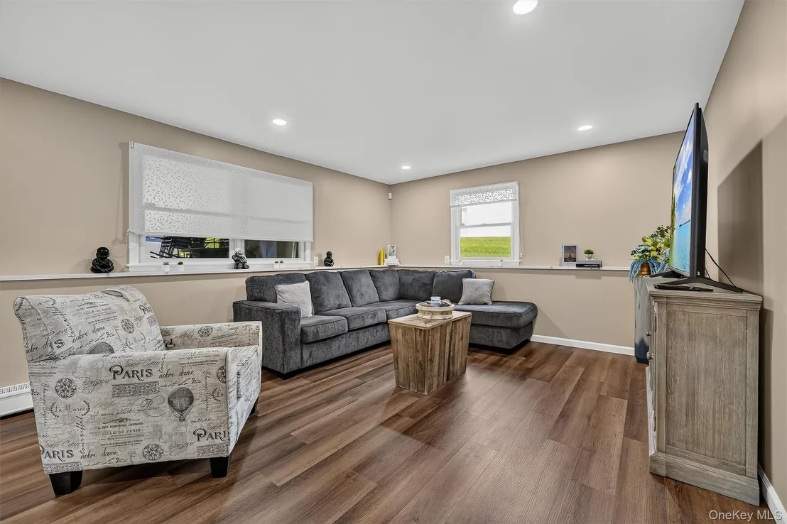Photo of 10 Pine Drive