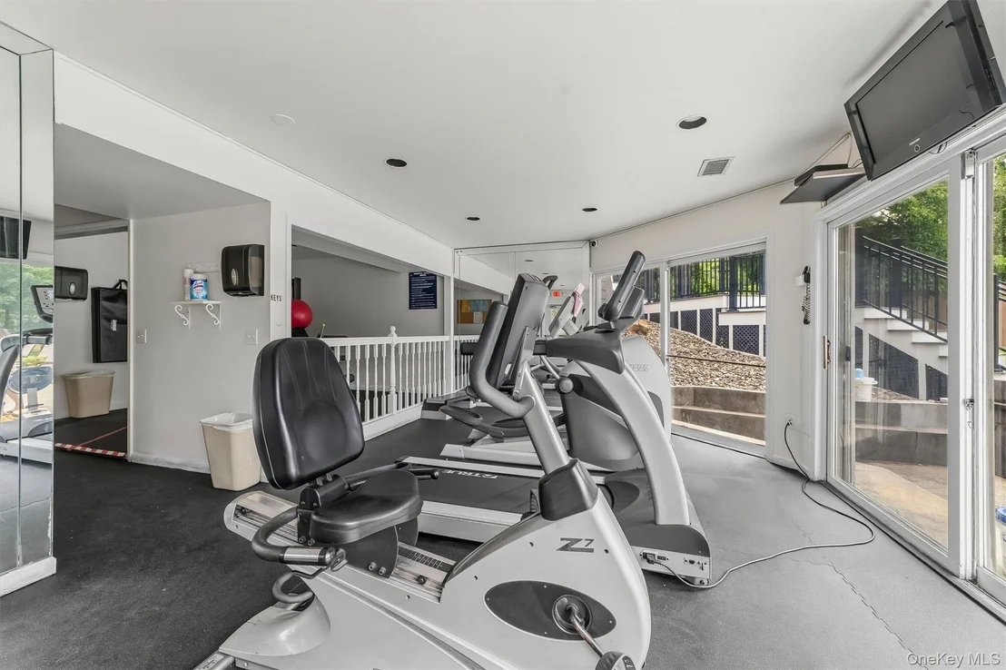Photo of 101 Eagle Bay Drive