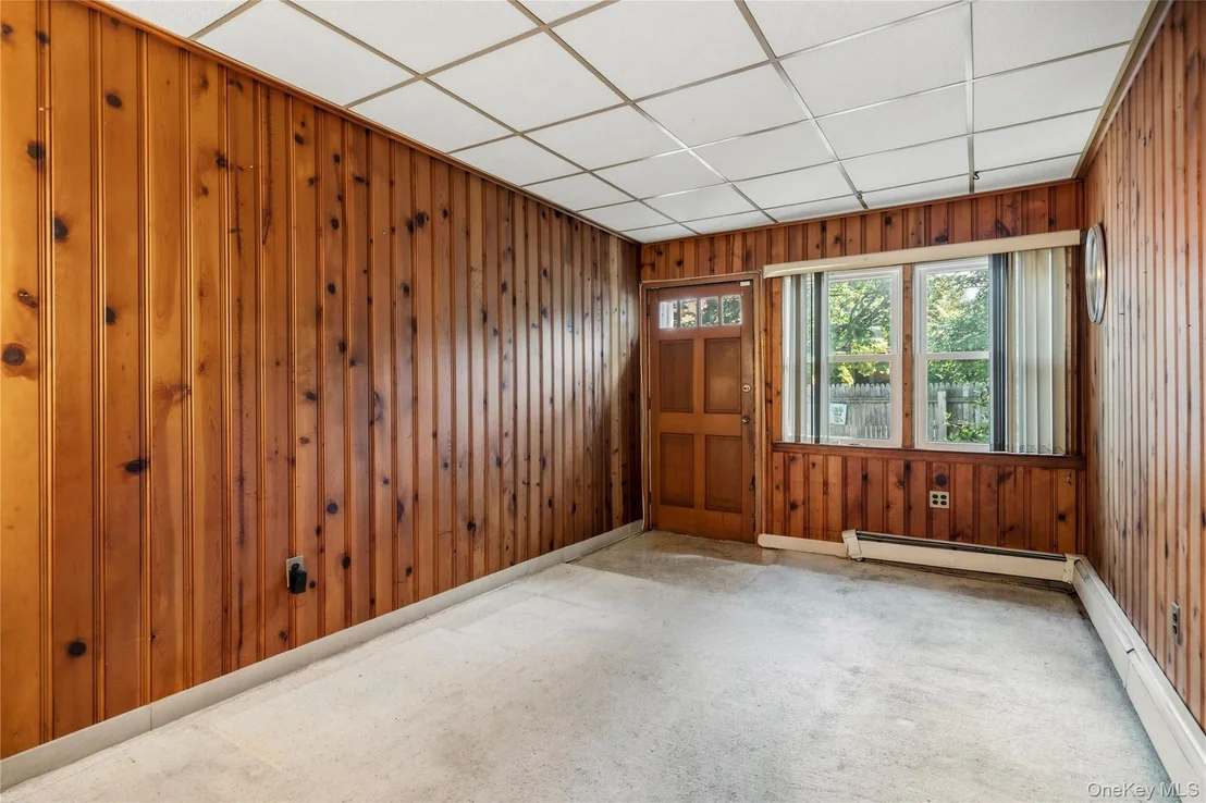 Photo of 1691 Ivanhoe Drive
