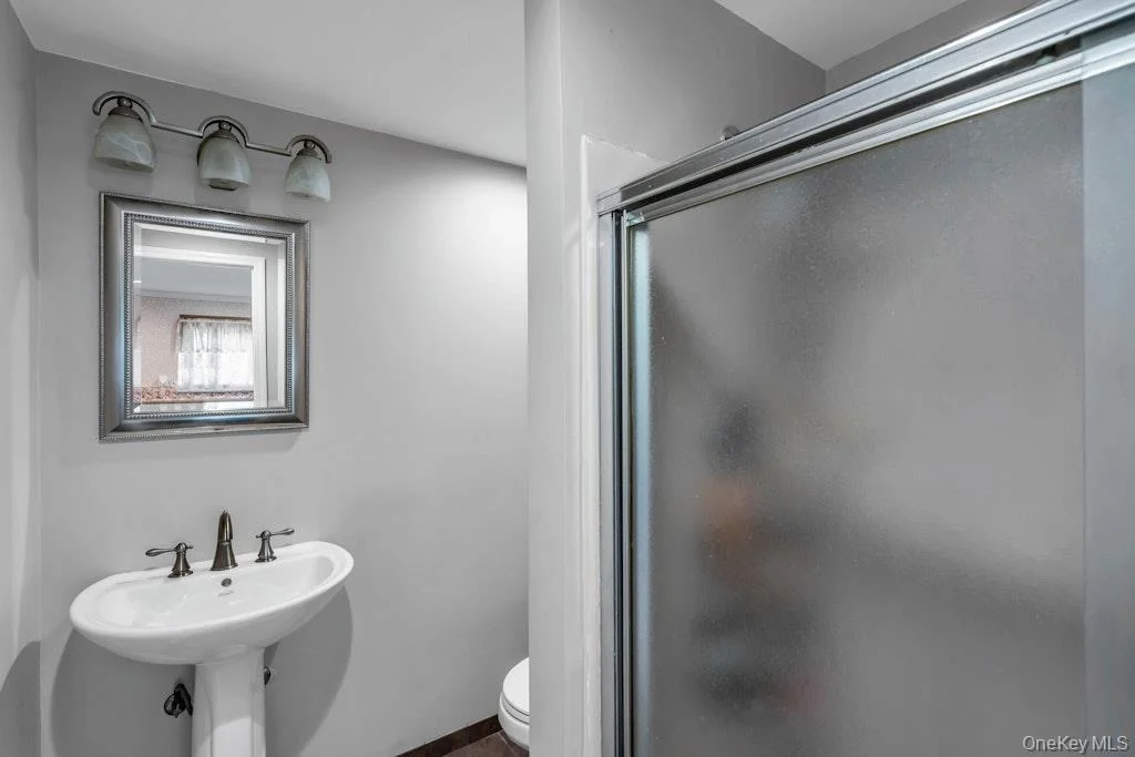 Photo of 174 Division Avenue