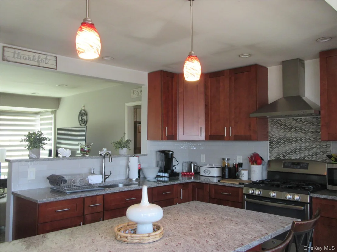 Photo of 28 Laurel Trail