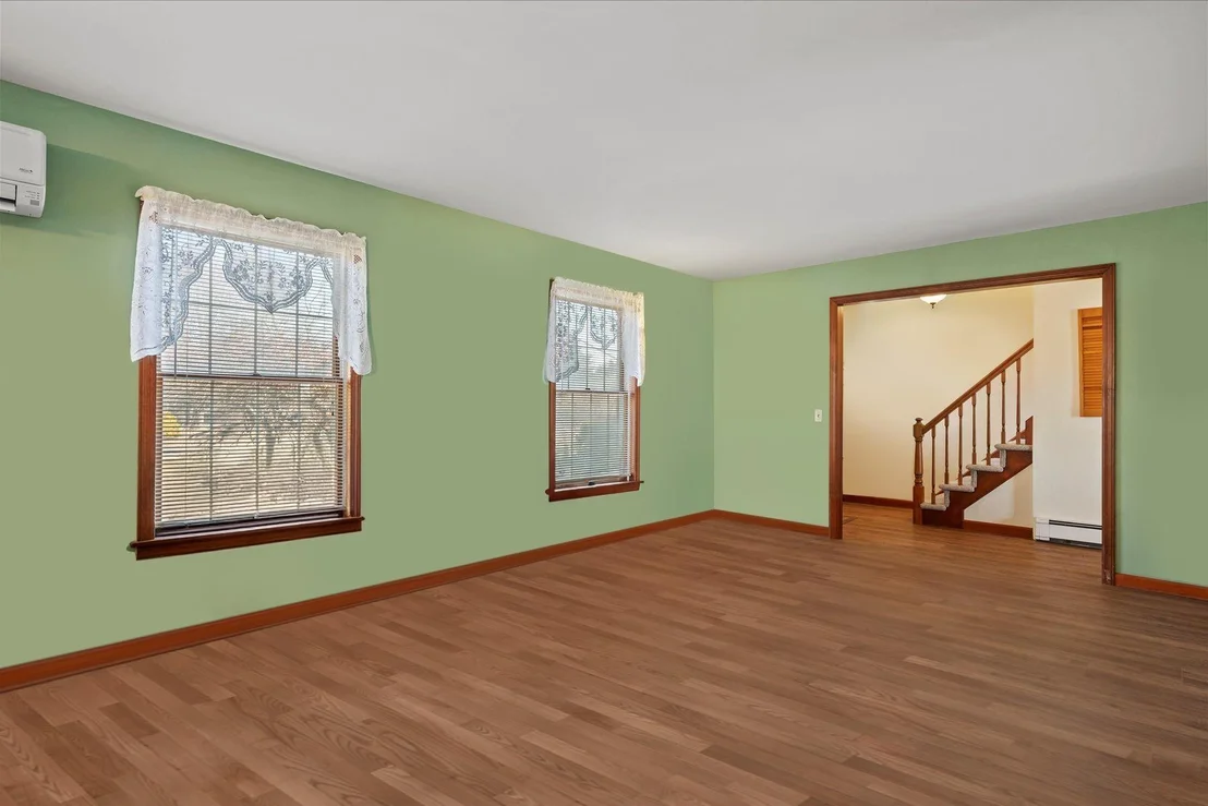 Photo of 157 Pier Avenue