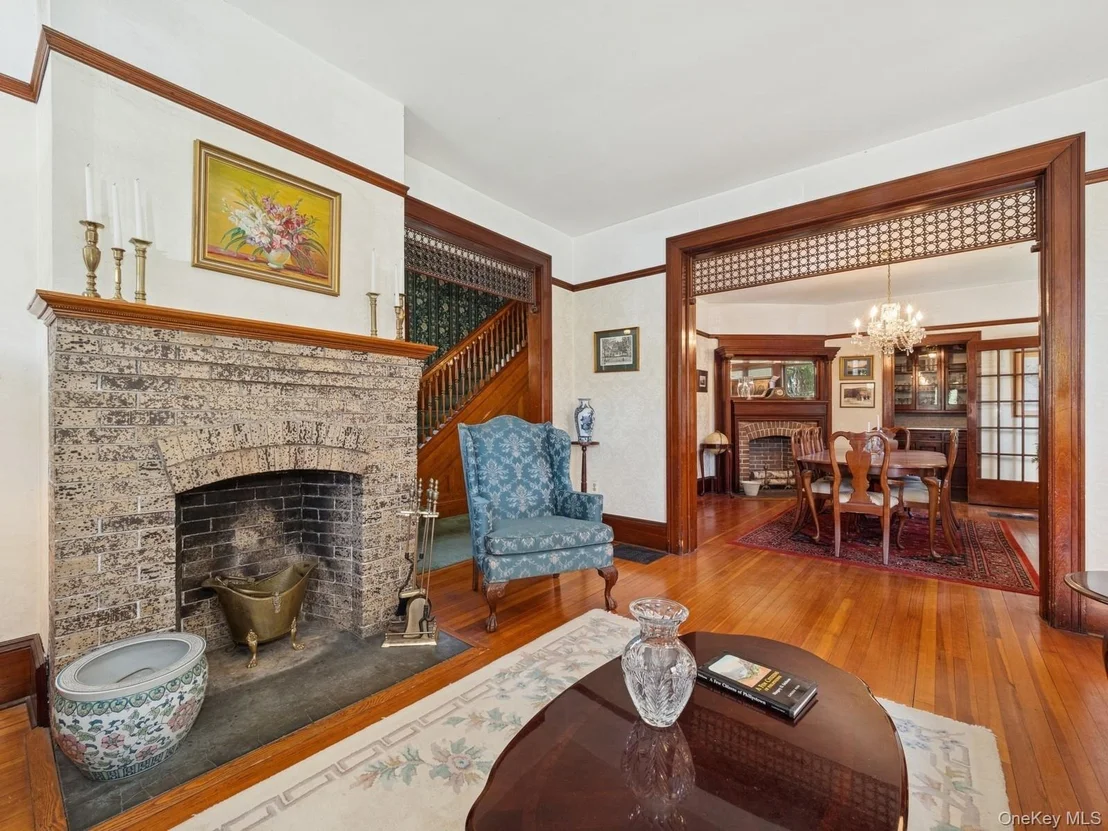 Photo of 24 Mountain Avenue