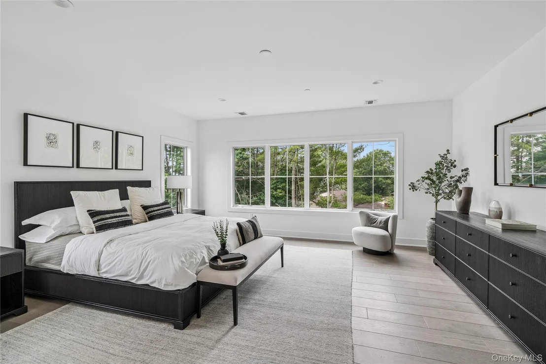 Photo of 14 Sequoia Circle
