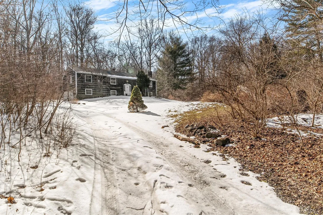 Photo of 255 Chadeayne Road