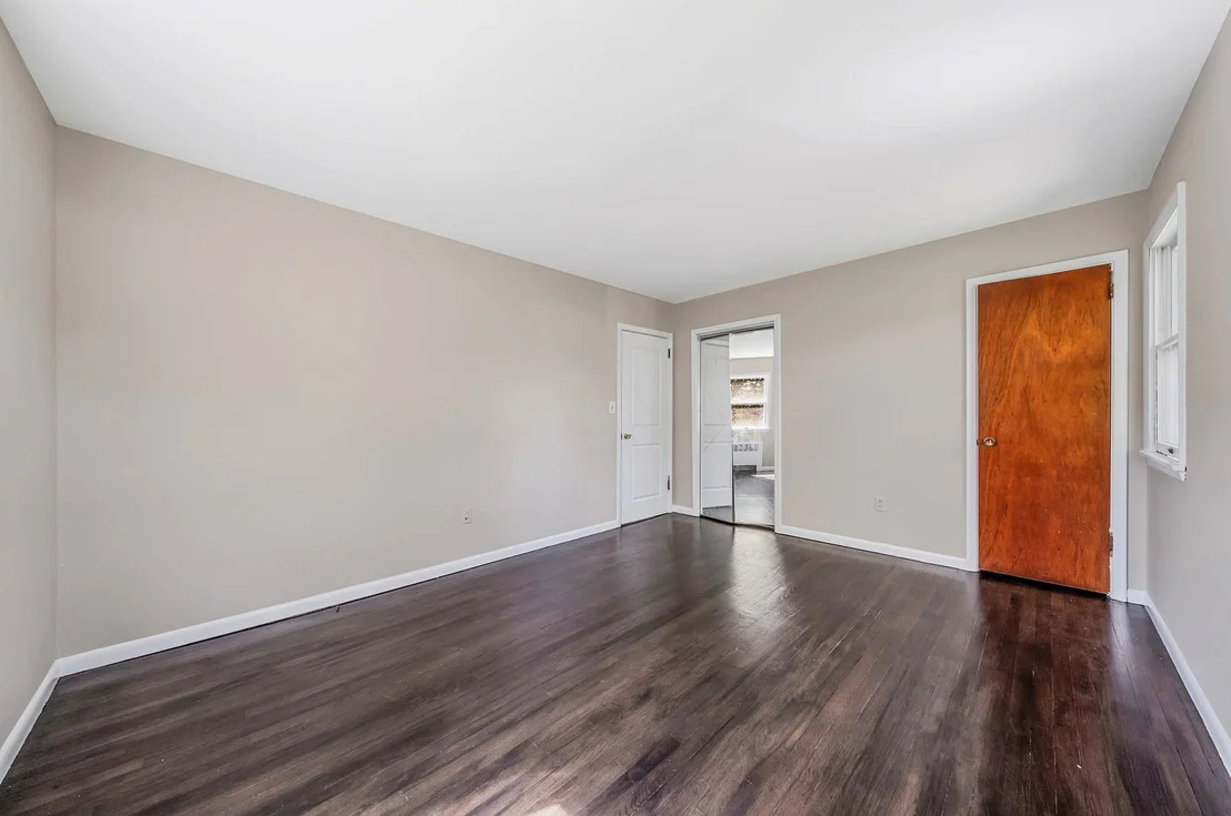 Photo of 10 Clearbrook Drive