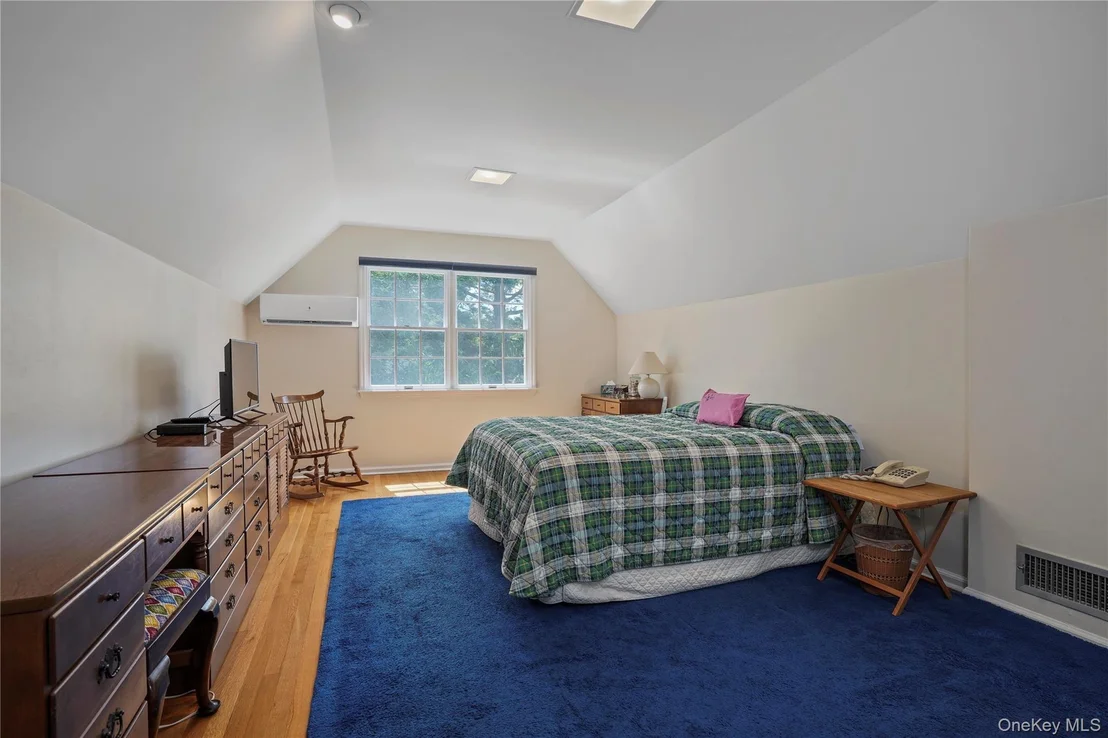 Photo of 7 Lookout Place