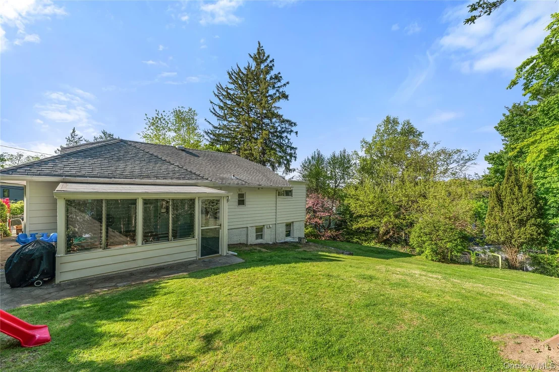 Photo of 17 Euclid Avenue