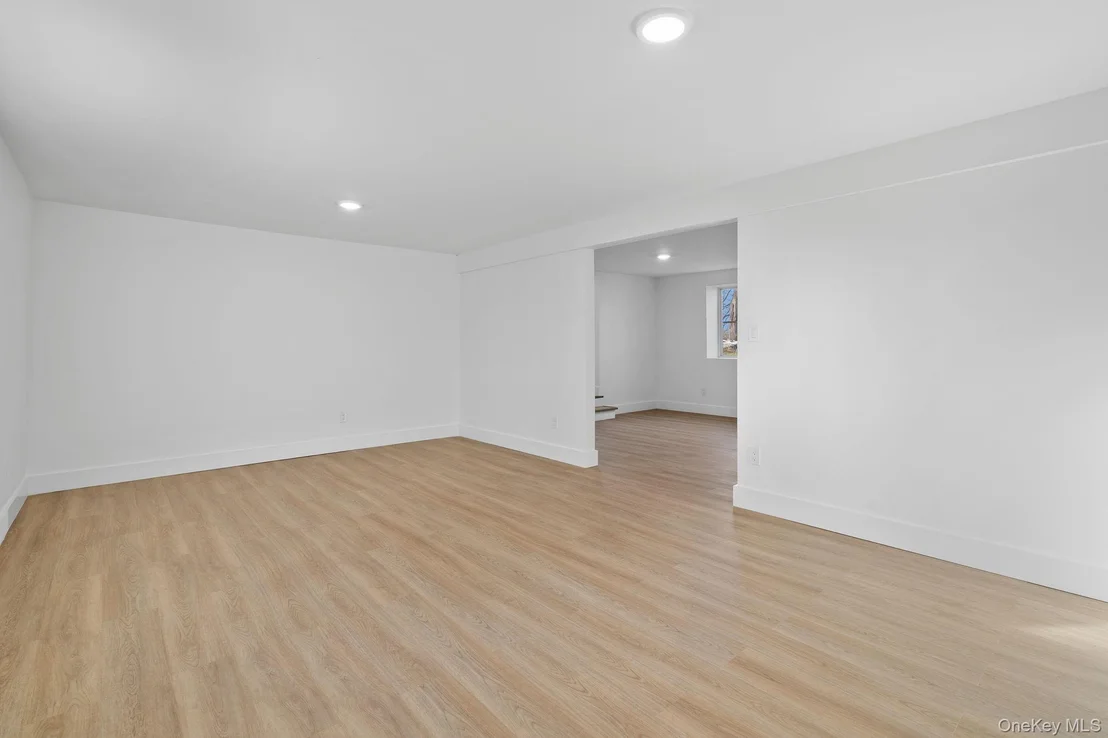 Photo of 39 Overland Drive
