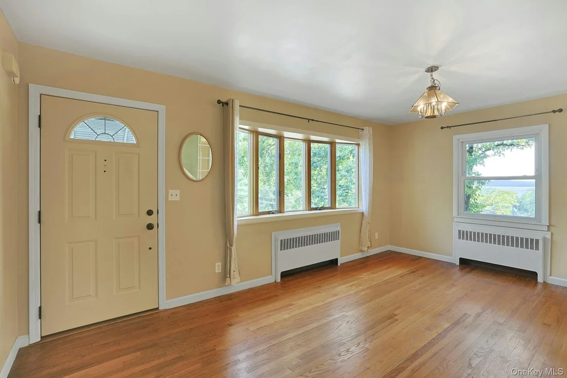 Photo of 61 Snowden Avenue