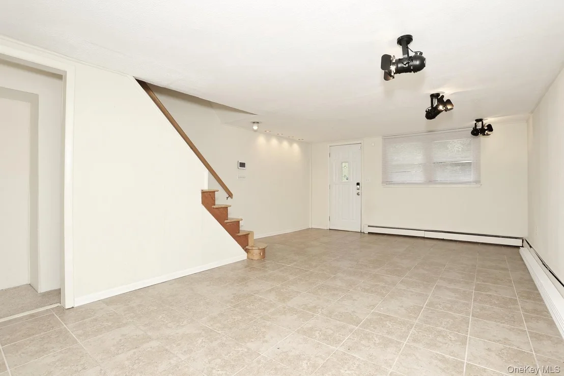 Photo of 160 Pascack Road