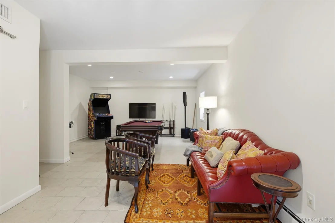 Photo of 19 Skyview Drive