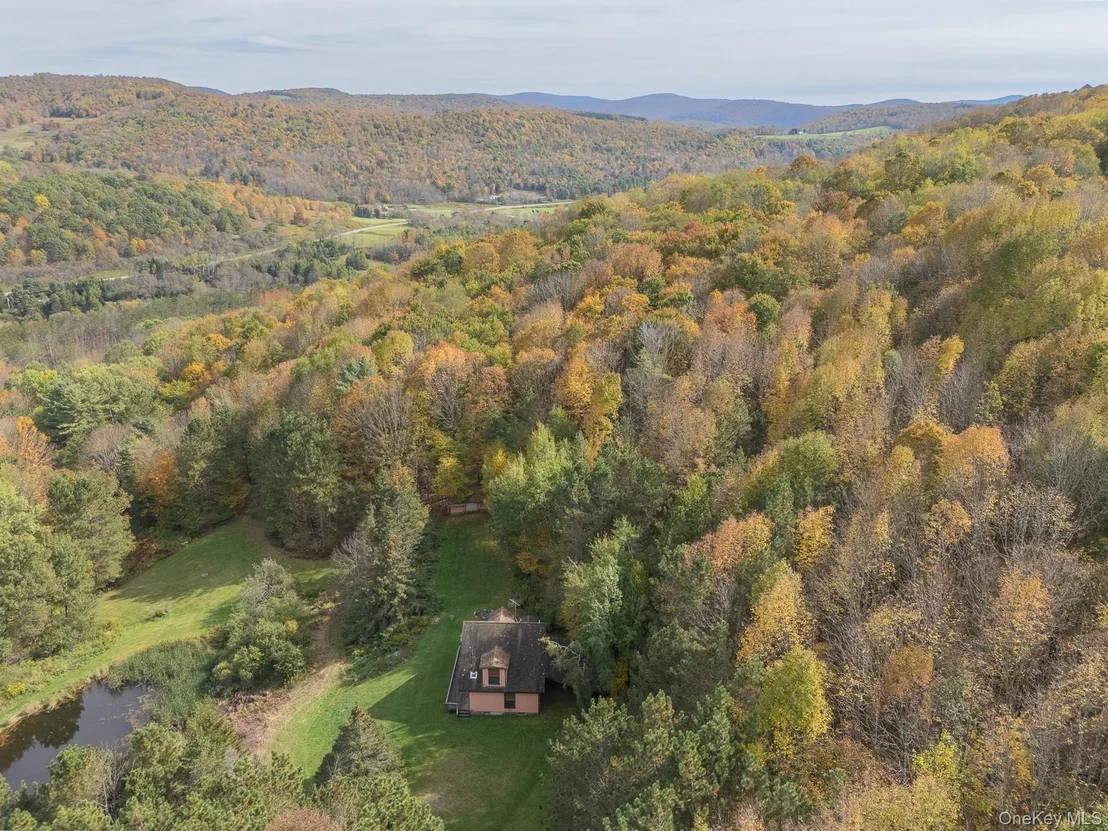 Photo of 515 Magic Mountain Road