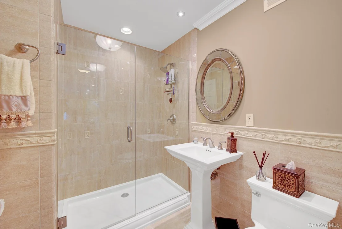 Photo of 12 Crabtree Lane