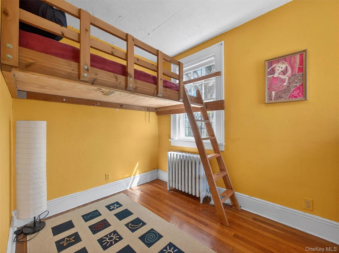 Photo of 108 Summit Avenue