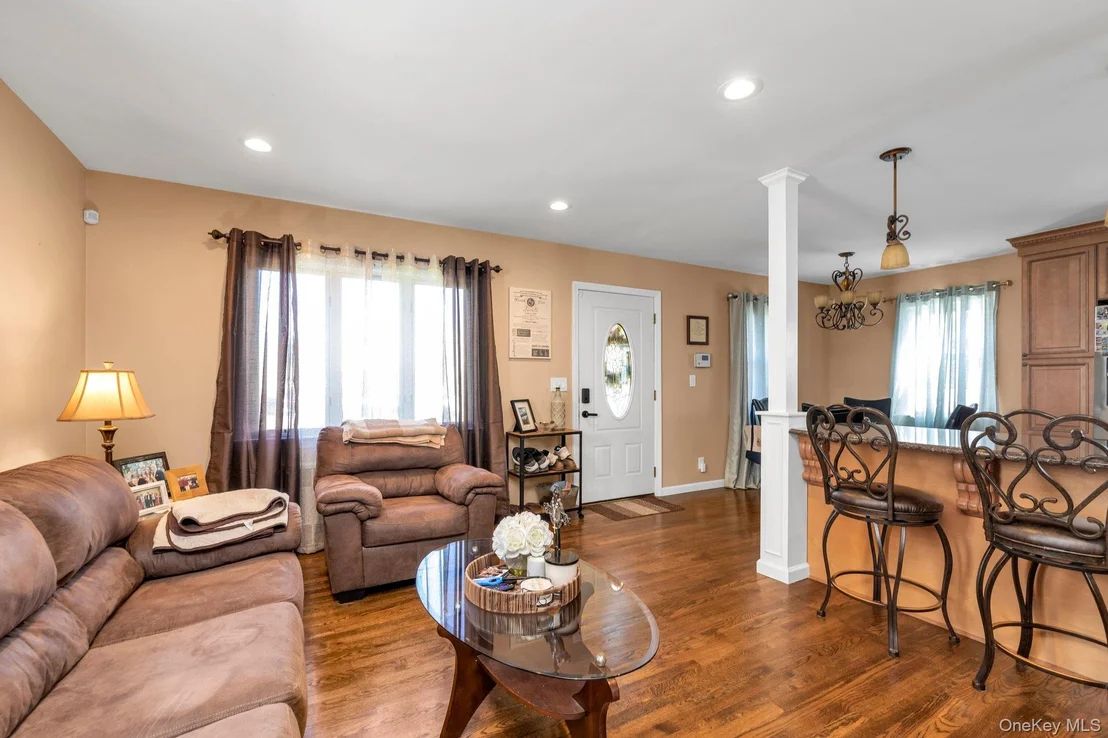 Photo of 36 Semton Boulevard