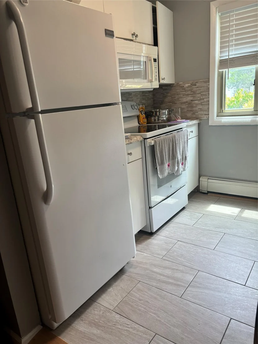 Photo of Unit 1A at 2439 Union Boulevard