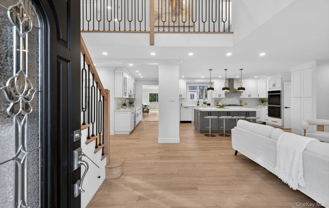 Photo of 369 Vanderbilt Parkway