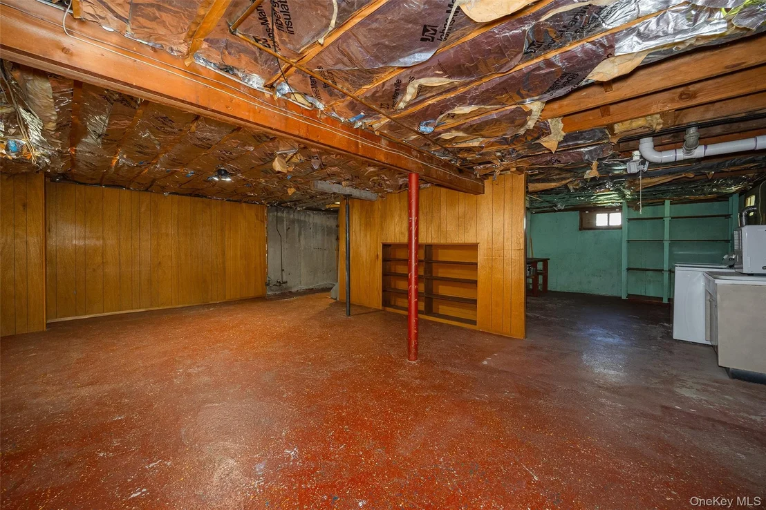 Photo of 22 Howland Avenue