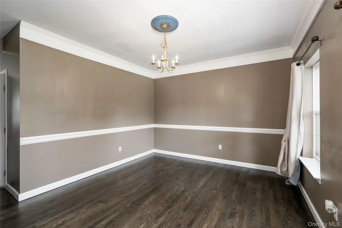 Photo of 8 Cedardale Loop