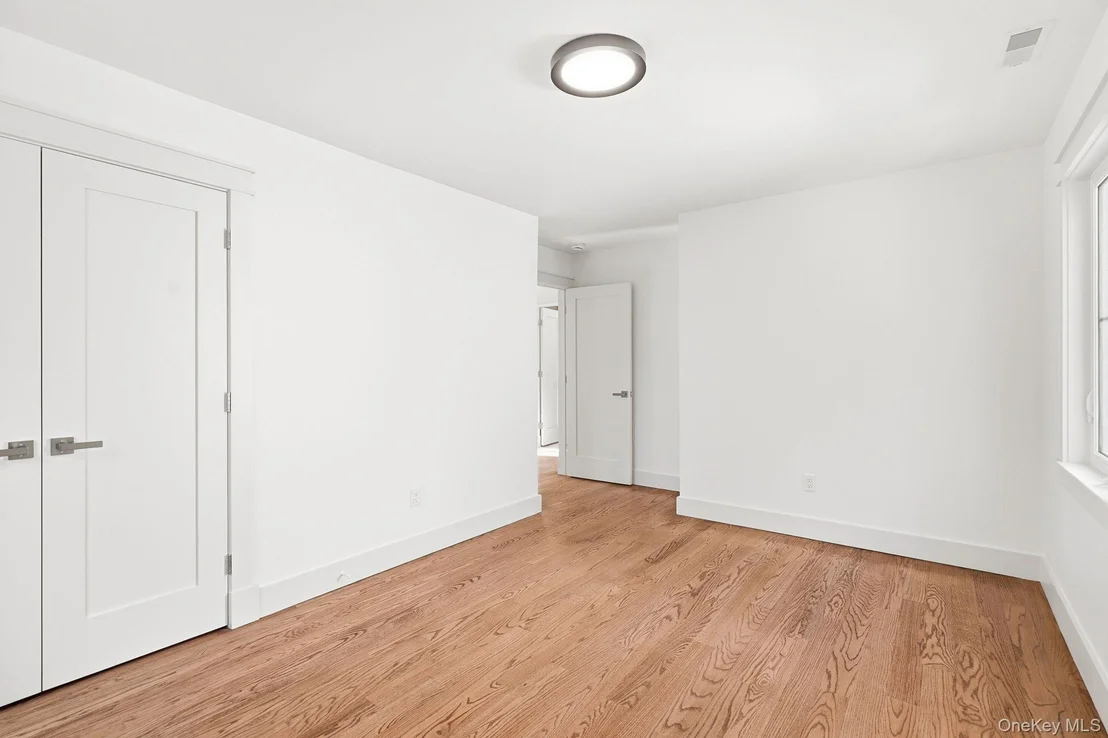 Photo of 54 Lindbergh Avenue