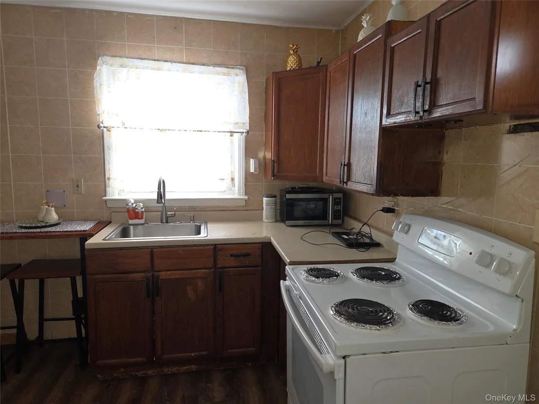 Photo of 466 44th Street