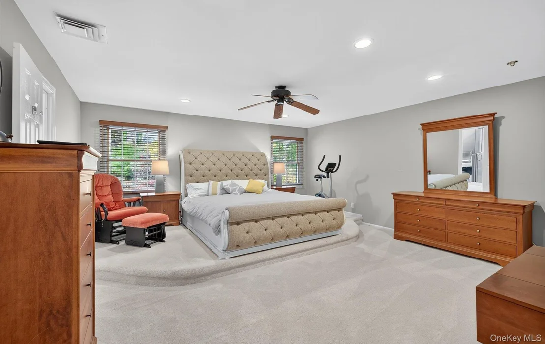 Photo of 10 Sorgi Court