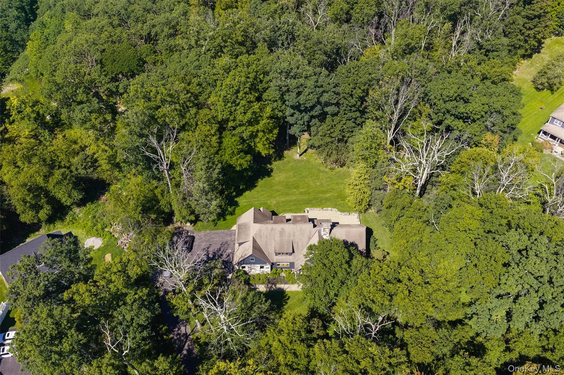 Photo of 13 Apple Summit Lane