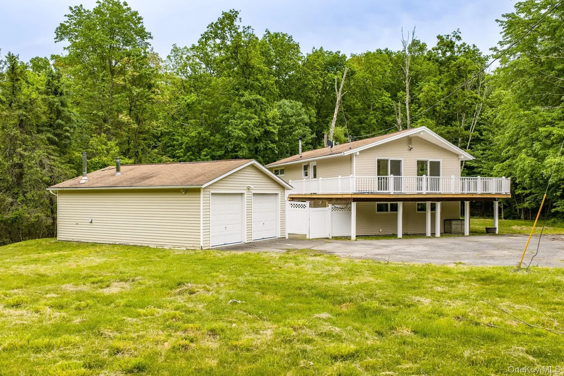 Photo of 225 Upper Road