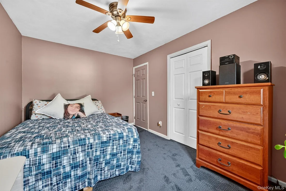 Photo of 1 Windsor Square Drive