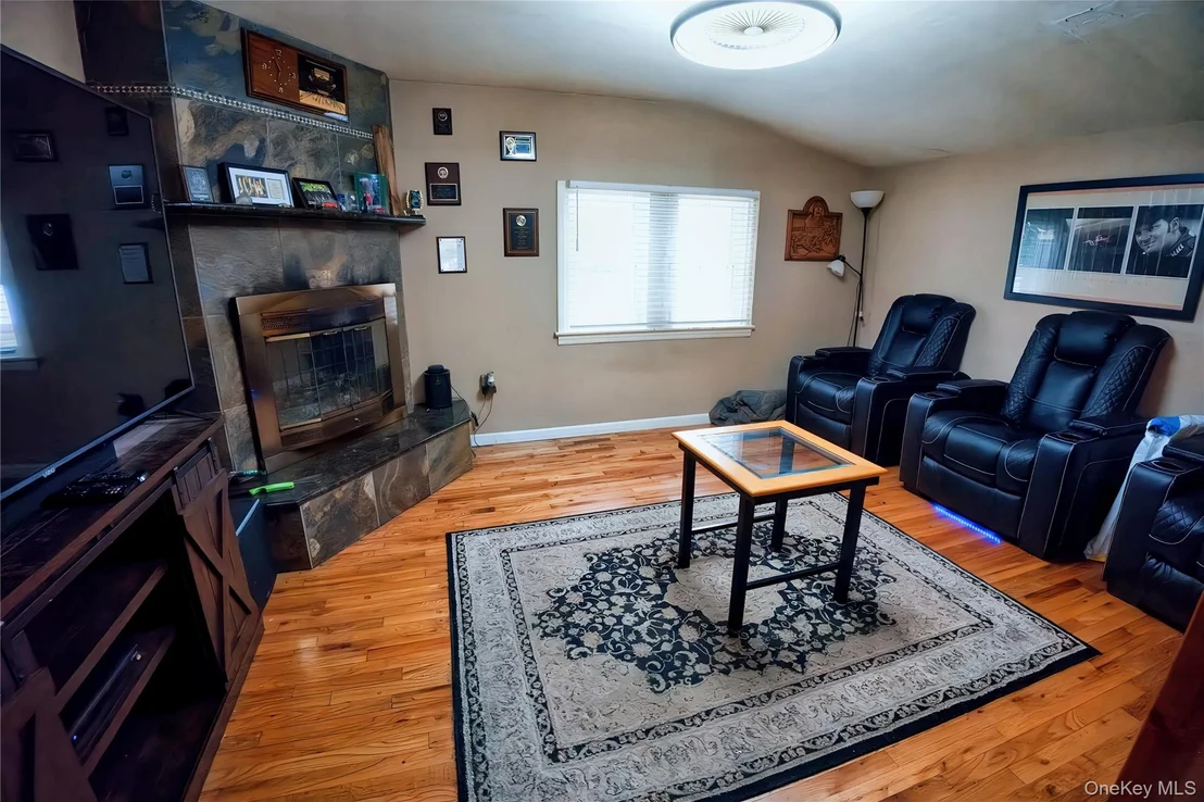 Photo of 165 Randall Road