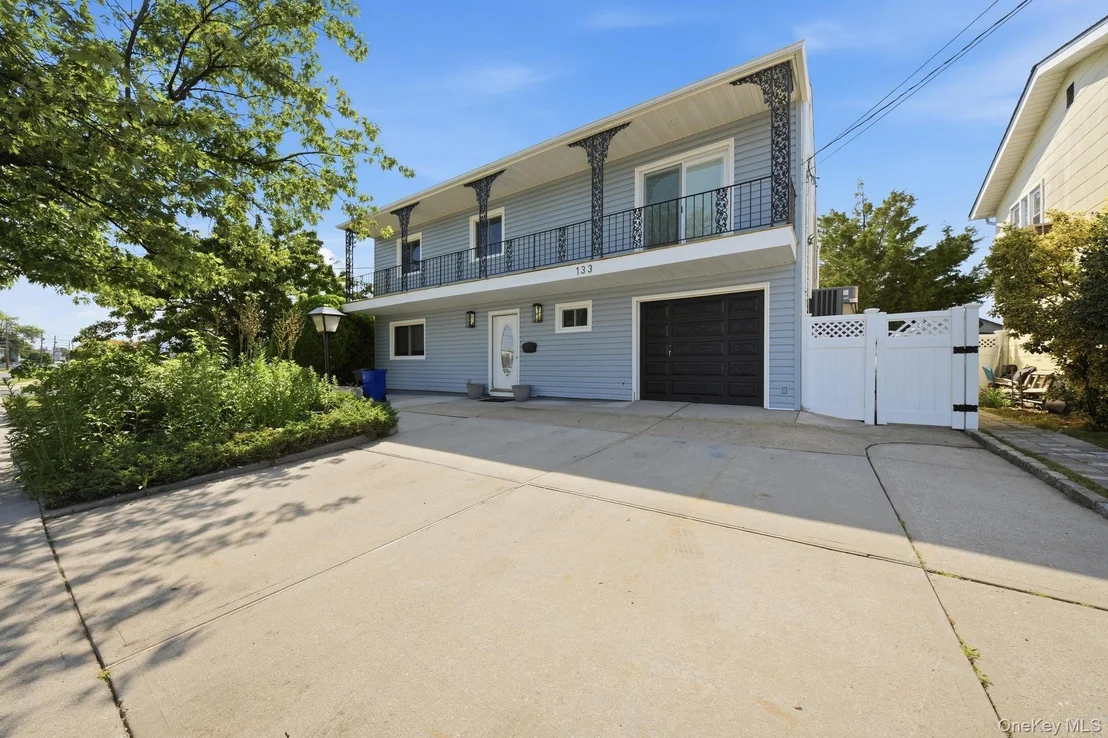 Photo of 133 Meister Boulevard