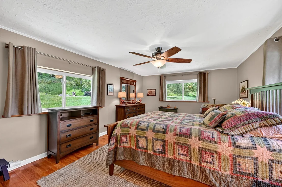 Photo of 299 Riley Road