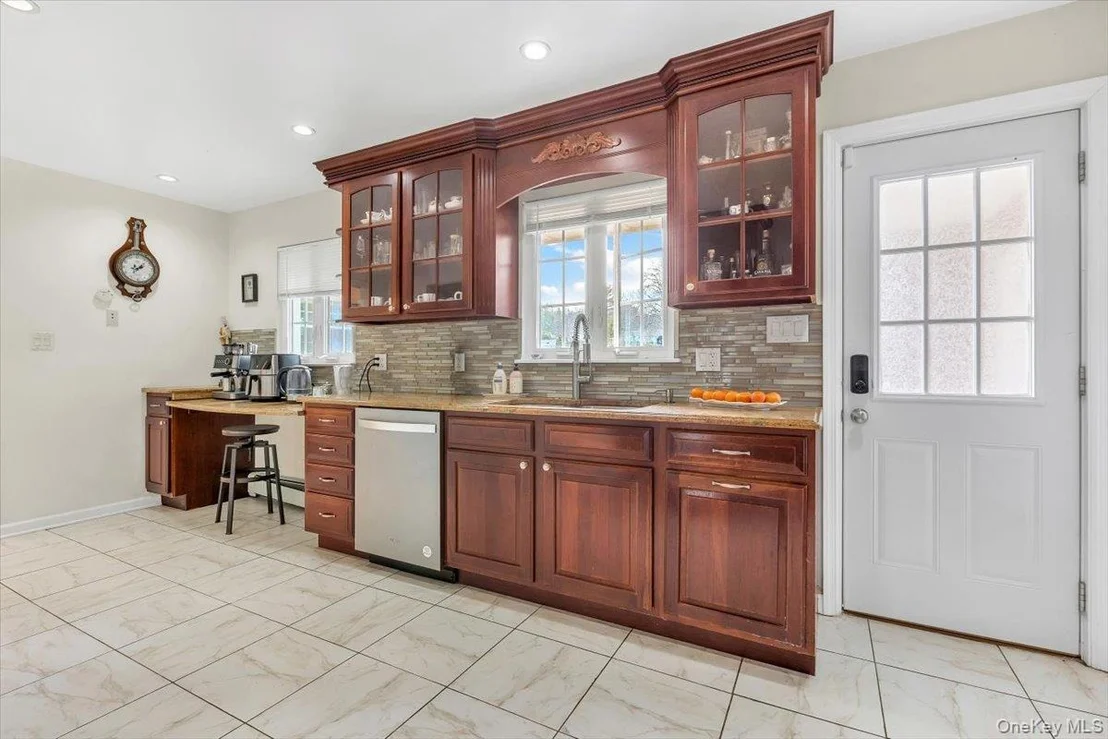 Photo of 47 Willow Drive