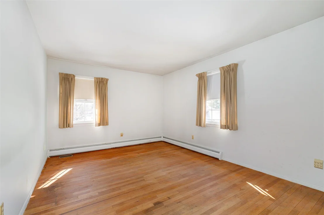 Photo of 19 Surrey Lane