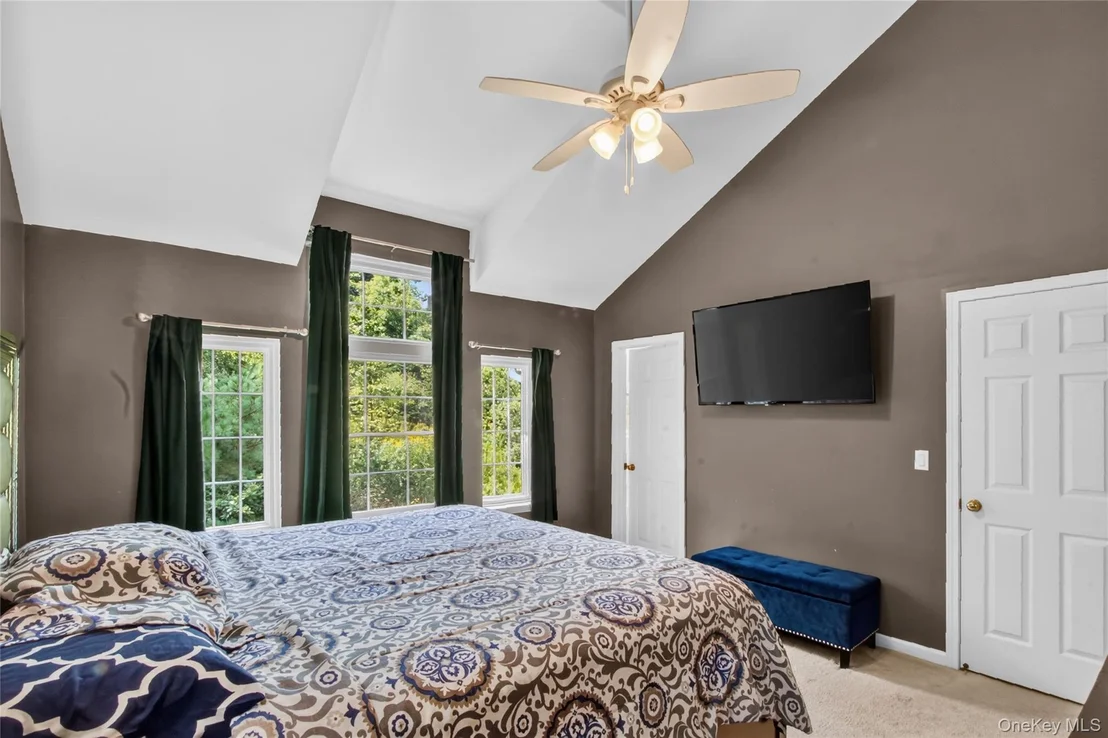 Photo of 115 Delafield Lane