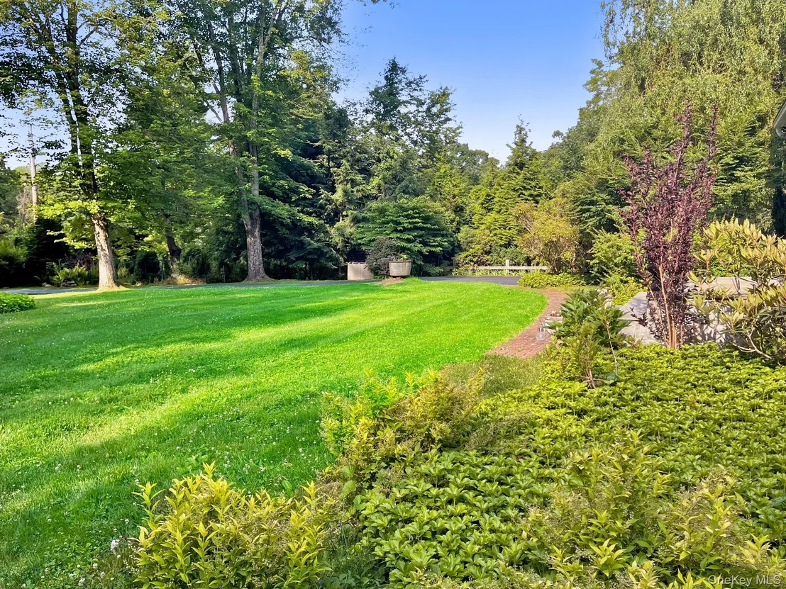 Photo of 10 Spruce Lane