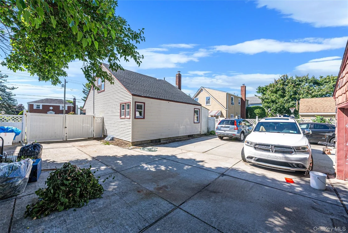 Photo of 231 Cedar Street