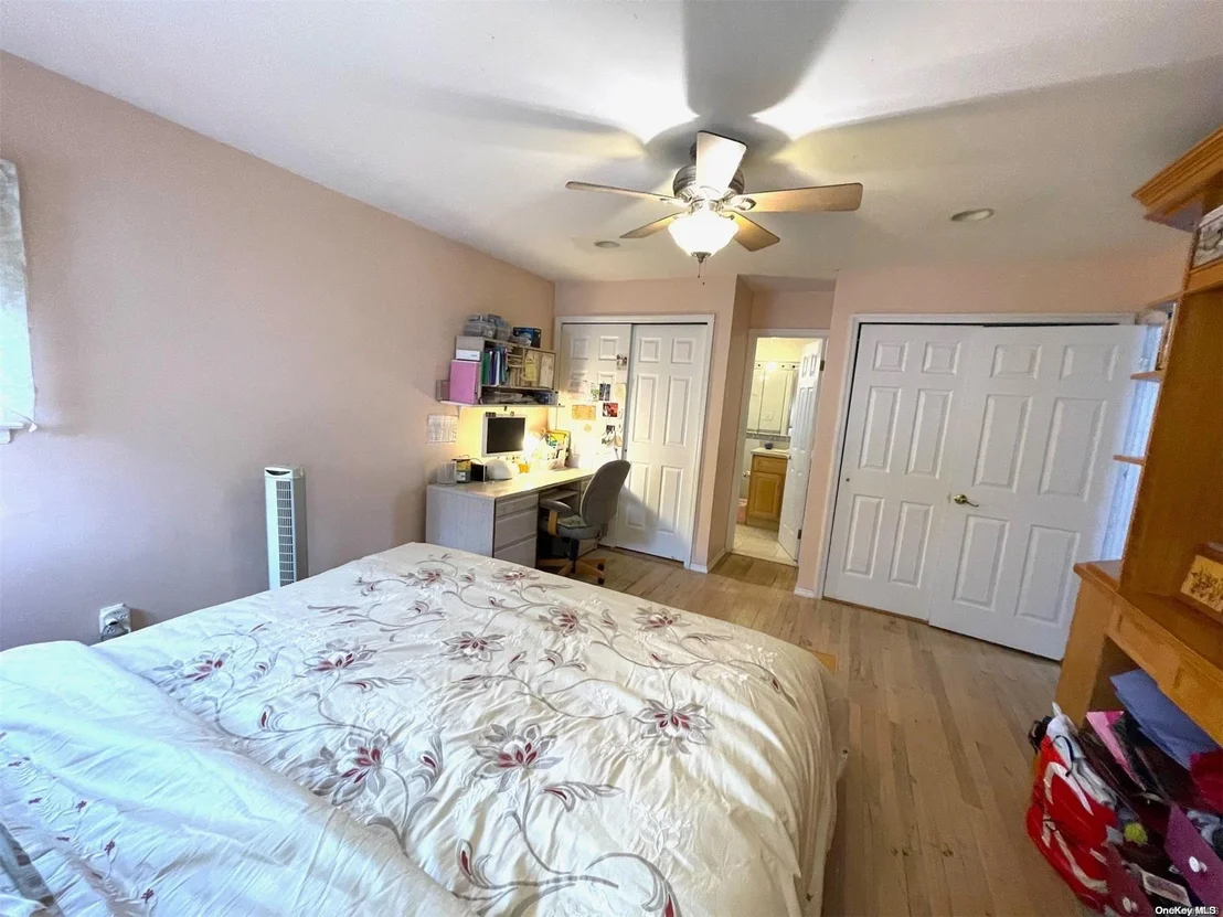 Photo of 46 W Lane Drive