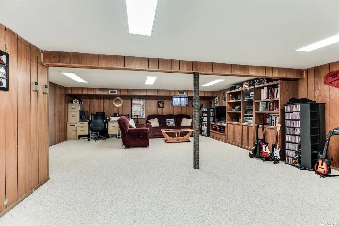 Photo of 24 Seminole Drive