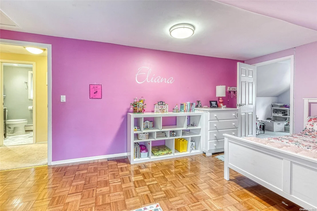 Photo of 2174 Hamilton Road