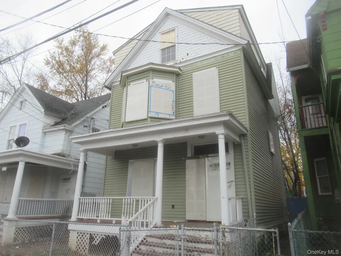 Photo of 35 Carpenter Avenue
