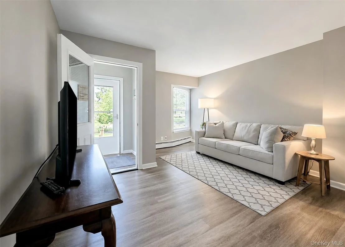 Photo of 46 Peconic Street