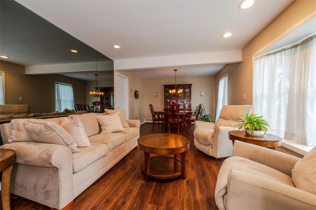 Photo of 2091 North Drive