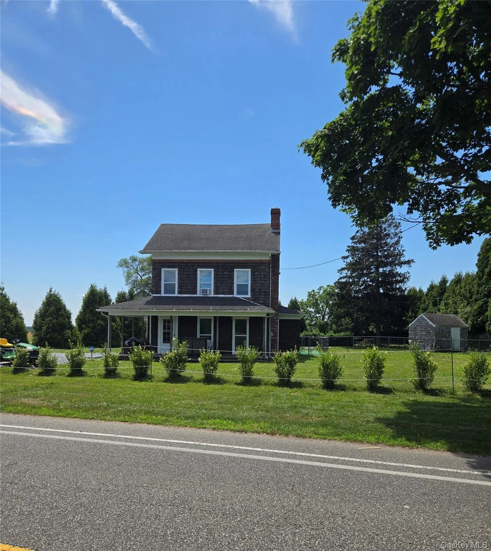 Photo of 3953 Sound Avenue