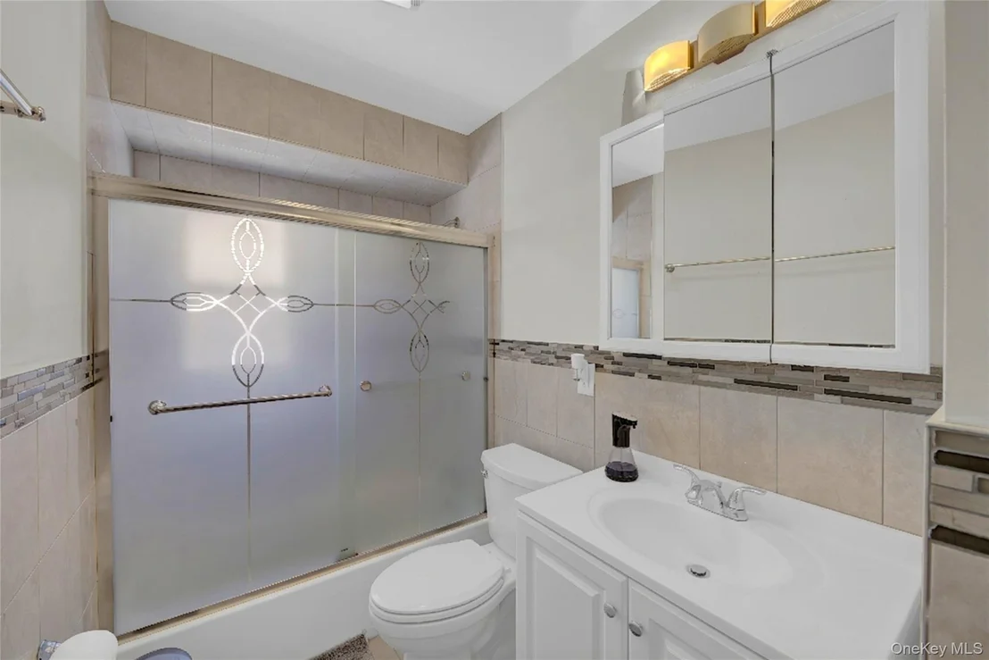 Photo of 1210 Emma Place