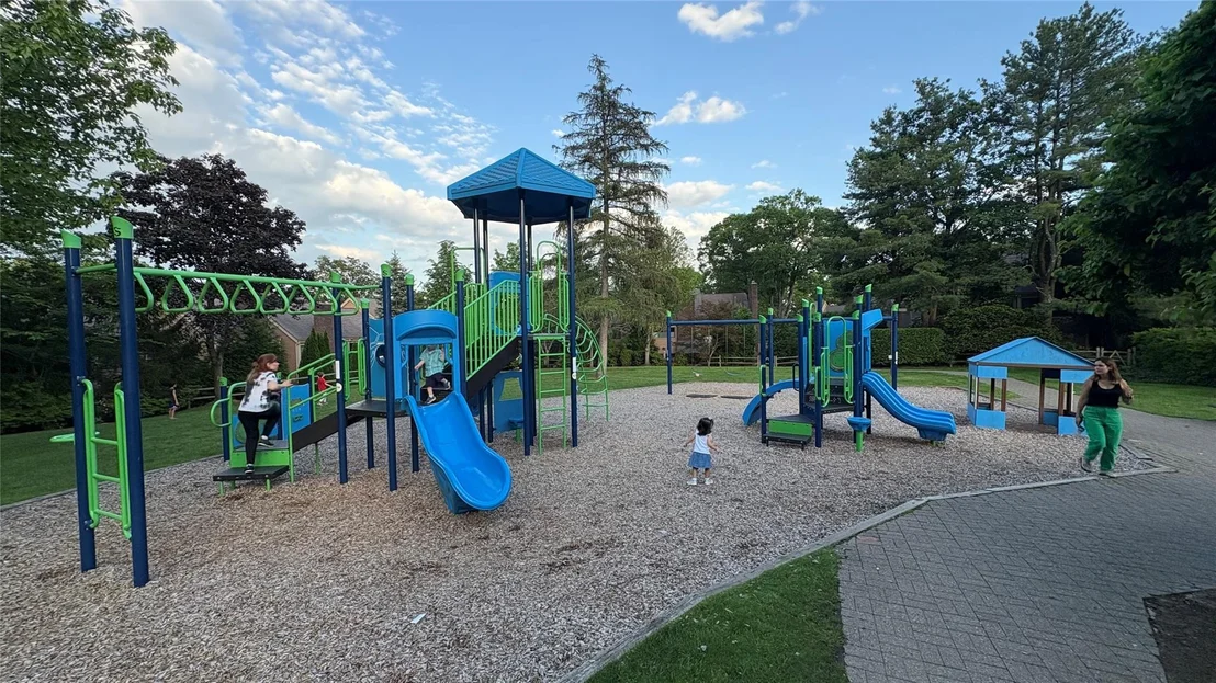 Photo of 81 Greenway Close